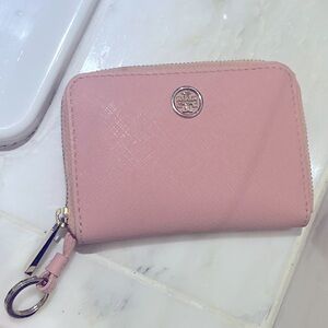 Tory Burch Key Chain/ wallet/ card holder in pale pink with gold emblem